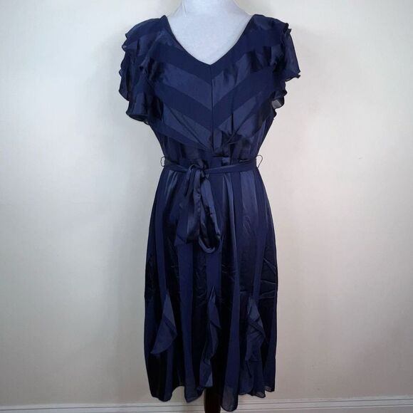 Bishop + Young Elizabeth Crosby Ana Dress in Navy (L) - Picture 4 of 9
